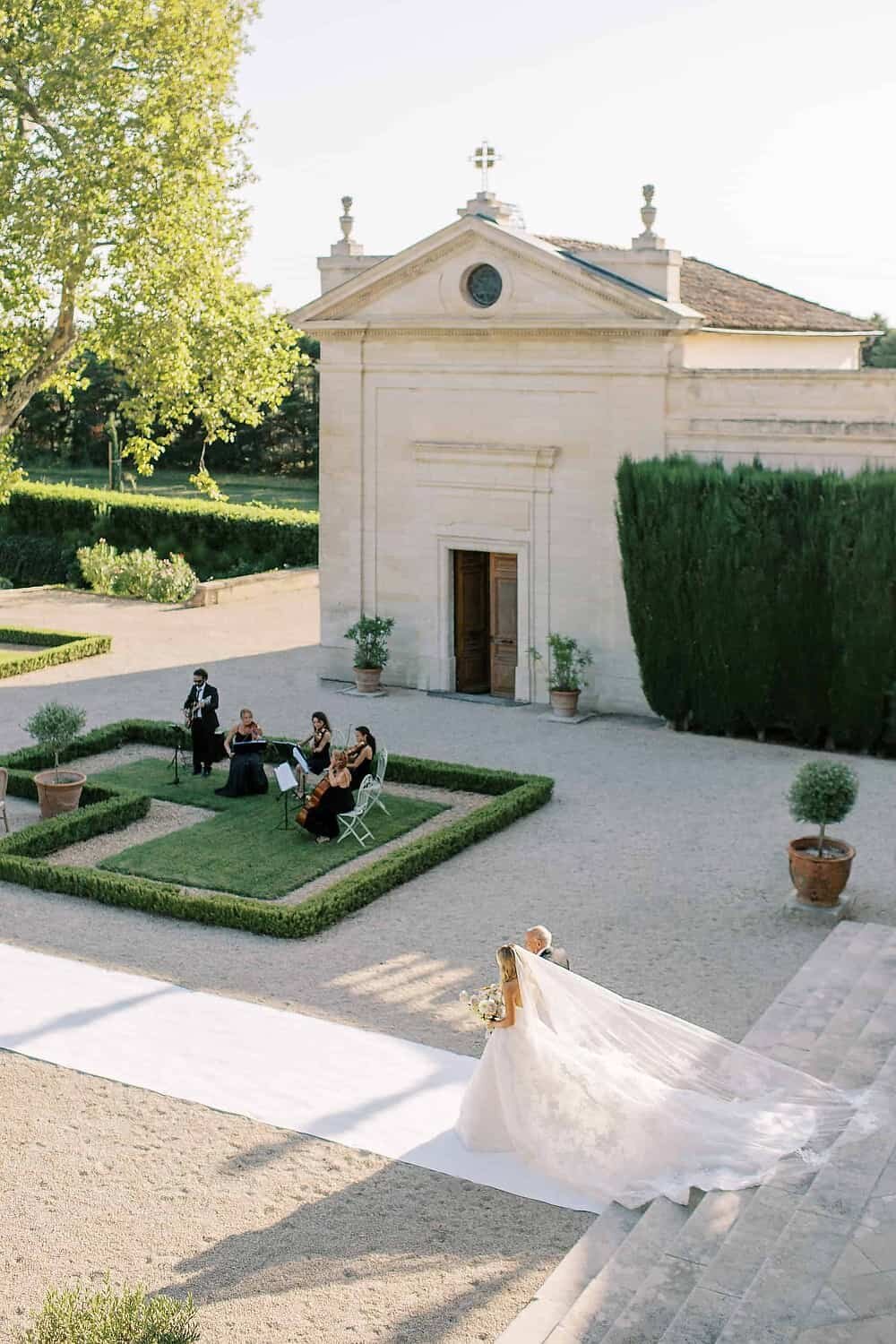 Chateau-de-Tourreau-France-wedding-by-Julia-Kaptelova_Photography-0283_1