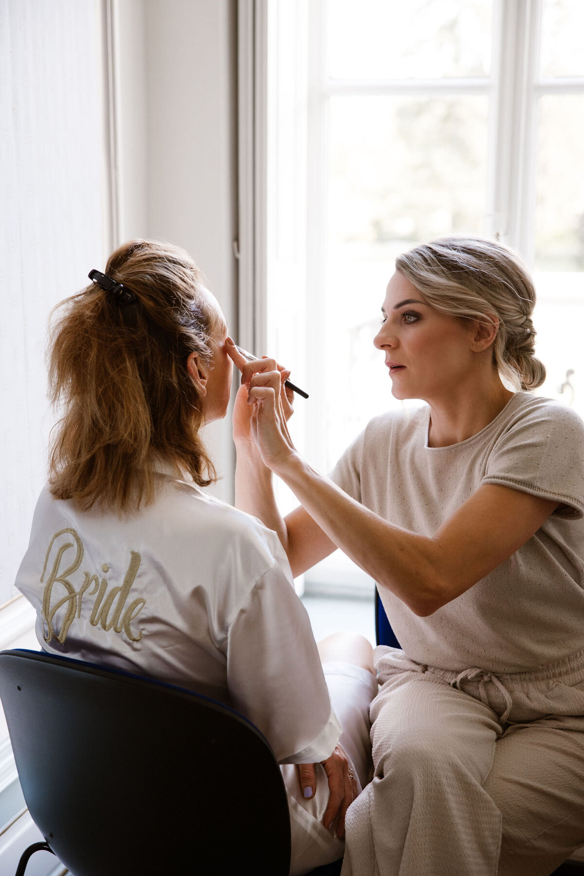 Maudvandenheuvelphotography-N&NGettingready-71