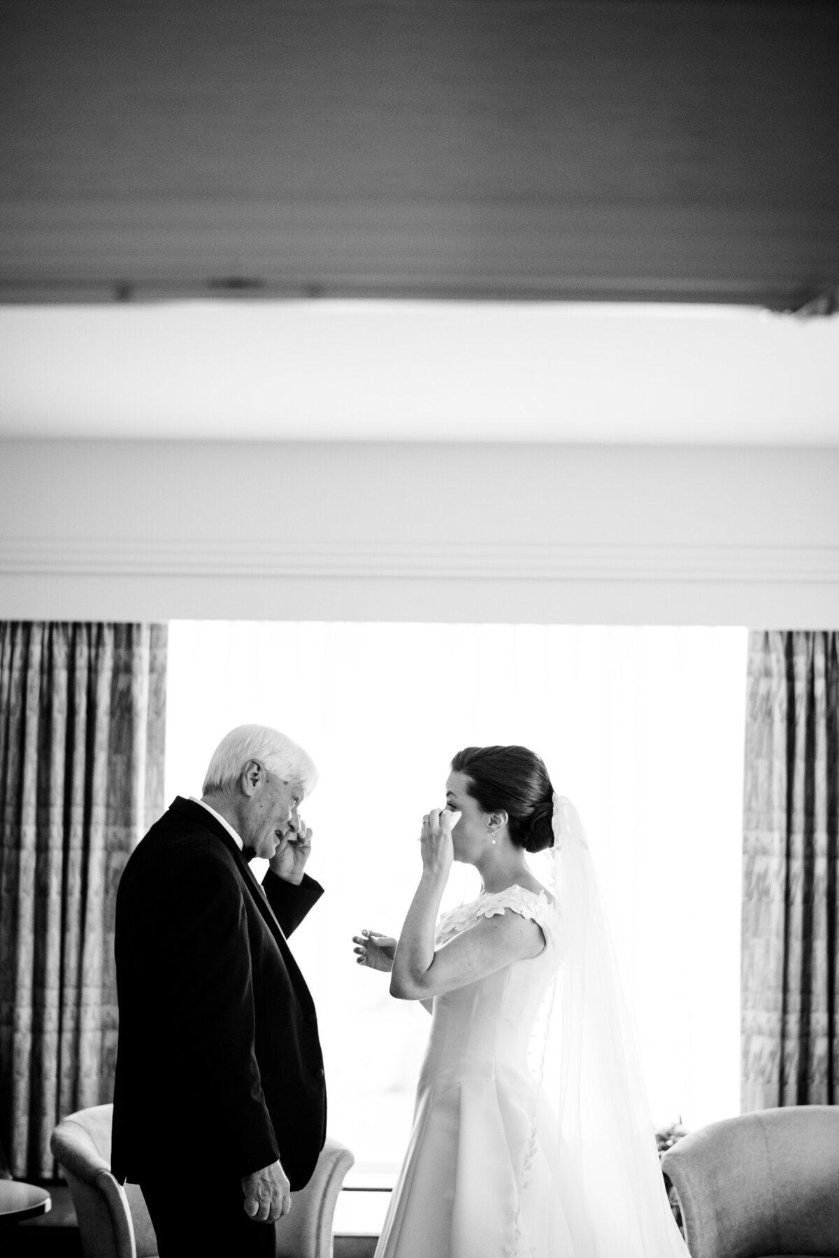 Boston-Wedding-Photographer-Bella-Wang-Photography-Ritz-Carlton-Public-Gardens-69