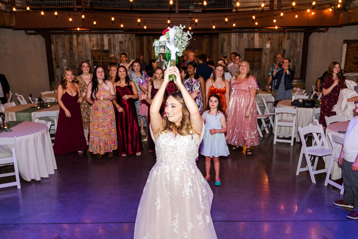 Olson-Mansion-Wedding-Maple-Valley-WA-47