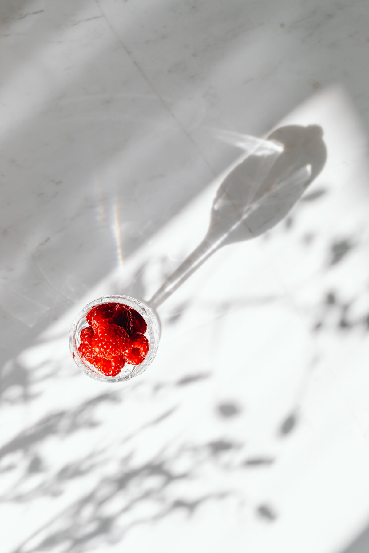 kaboompics_delicious-fresh-raspberries-23841