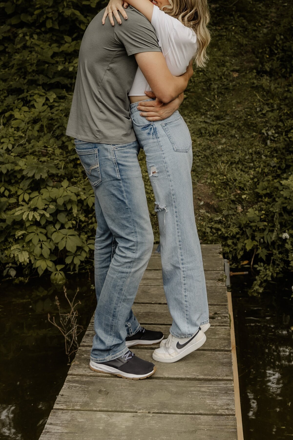 private-pond-couples-session-3