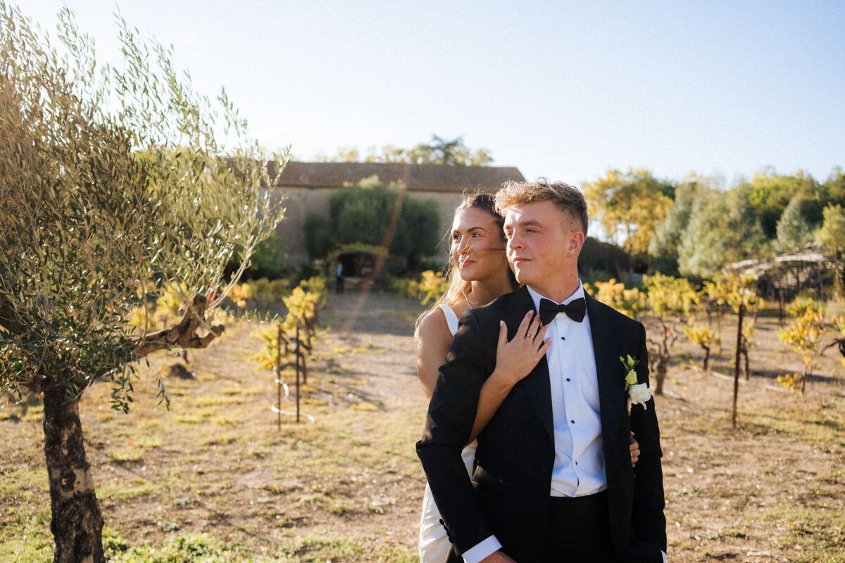 destination-wedding-couple-portrait-french-chateau18