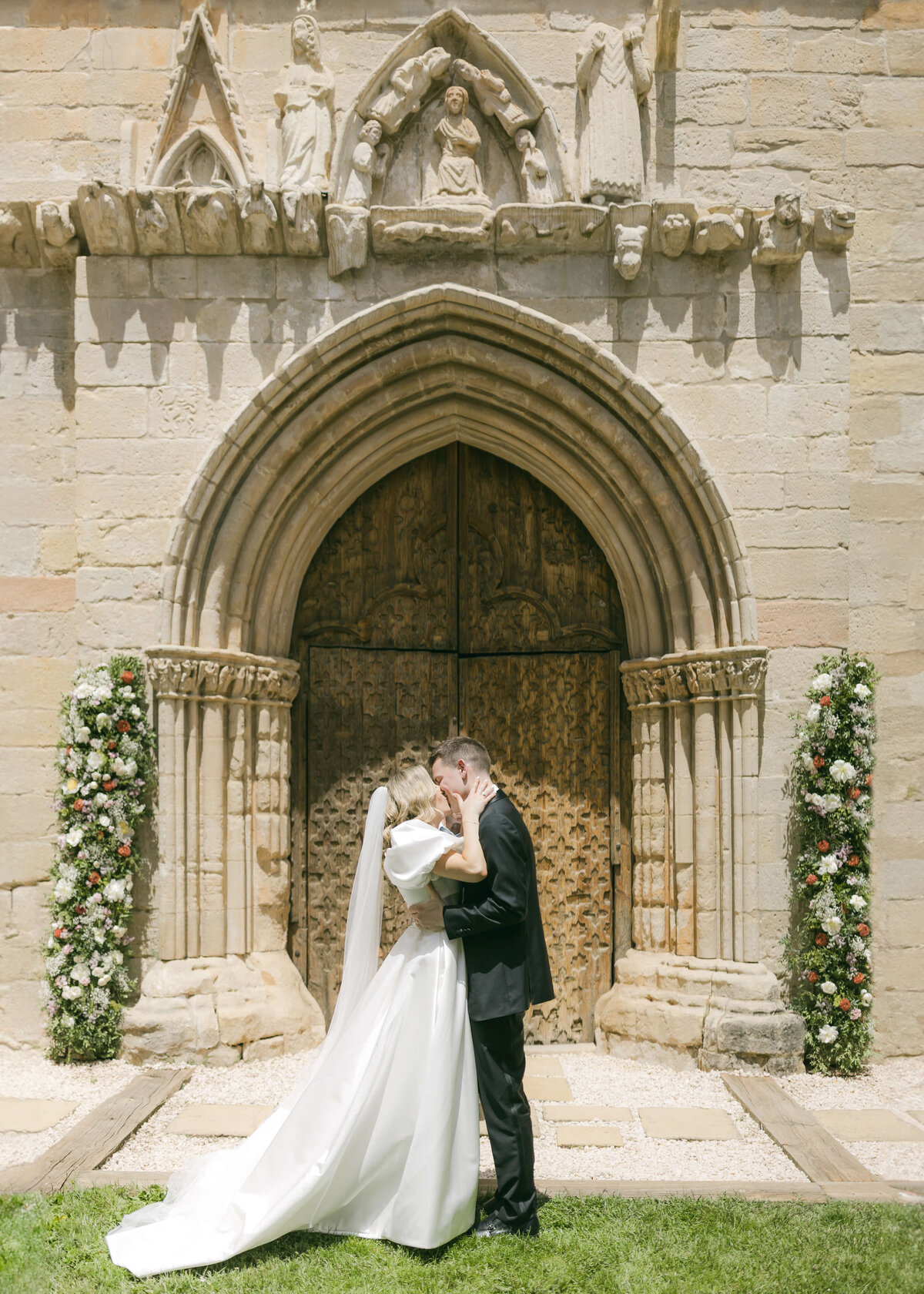 Georgina-James-Wedding-Fuentespalda-Chloe-Lowe-Photography-217