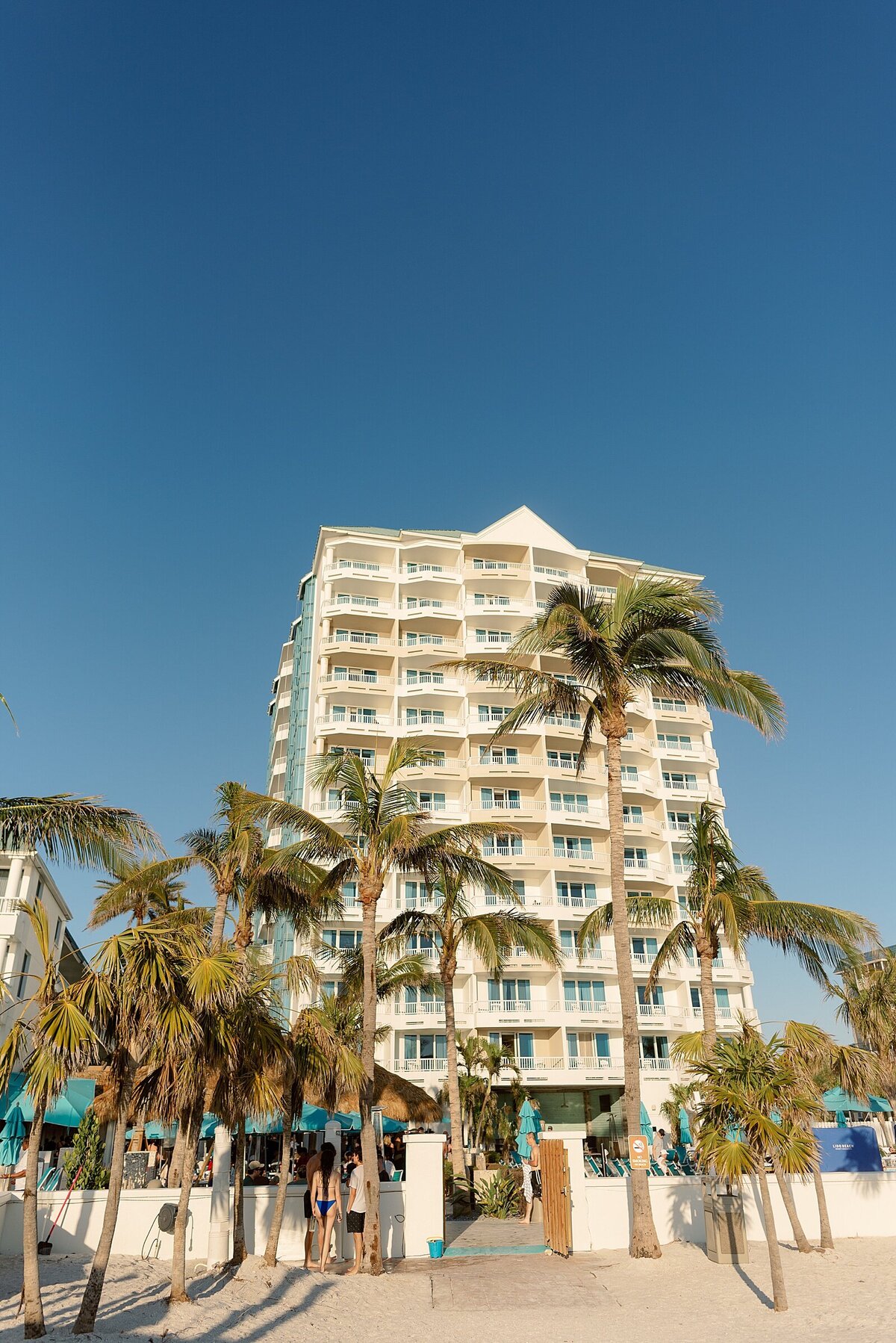 Lido-Beach-Resort-Wedding_0034