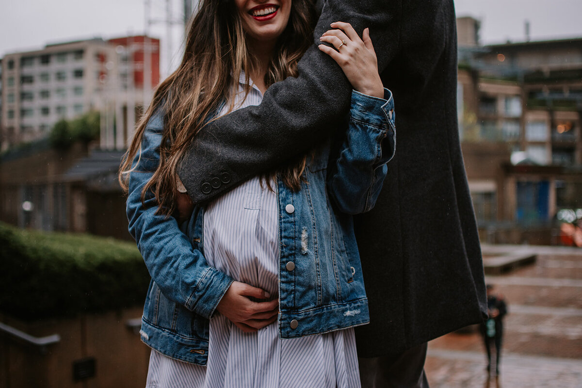 urban maternity photographer alberta