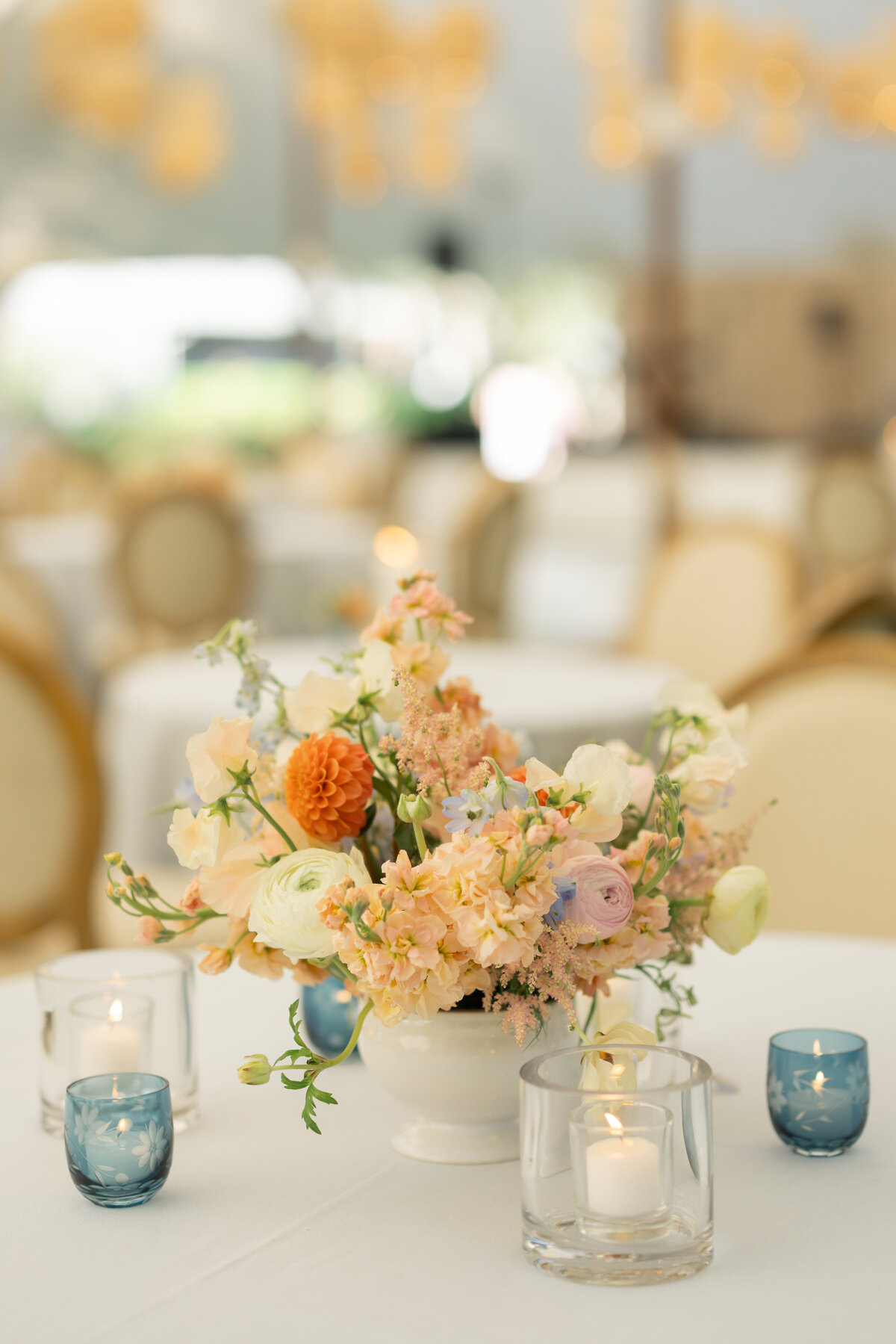 destination-wedding-citrus-floral-centerpeices