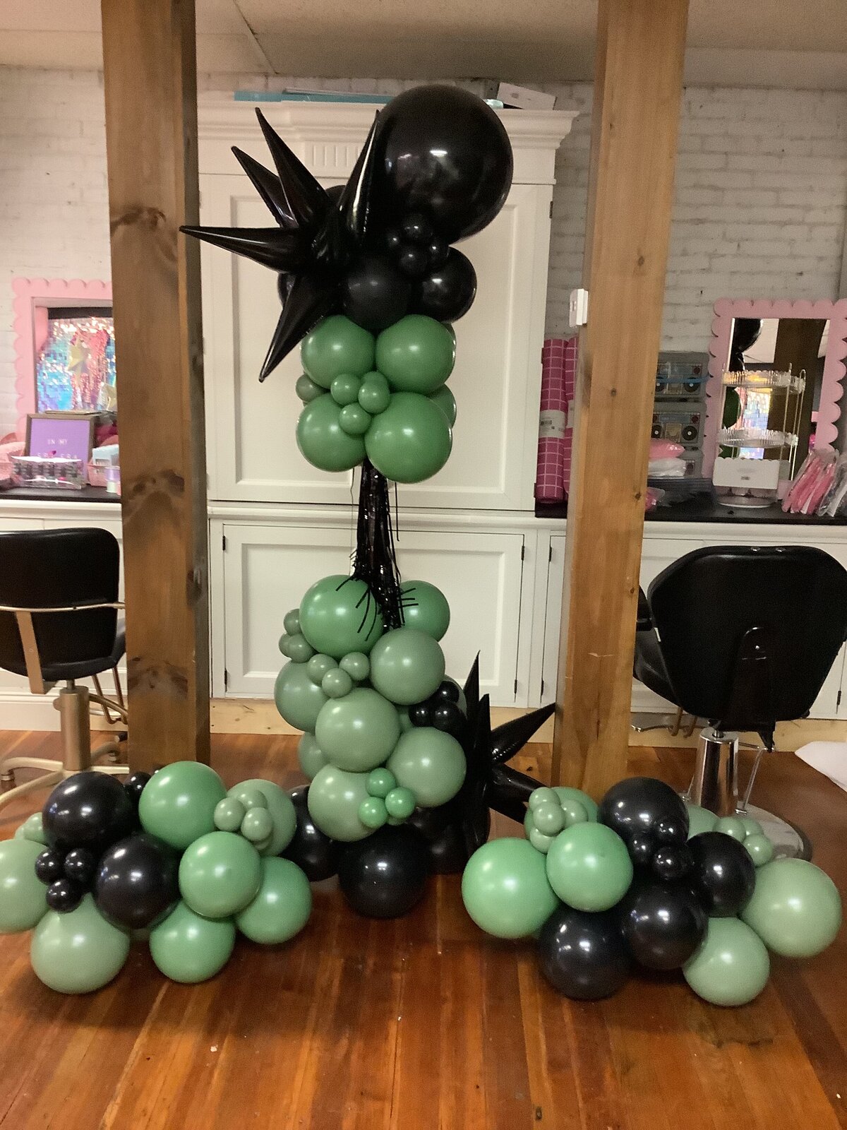 party decor - balloon installations - kids parties - Massachusetts -127