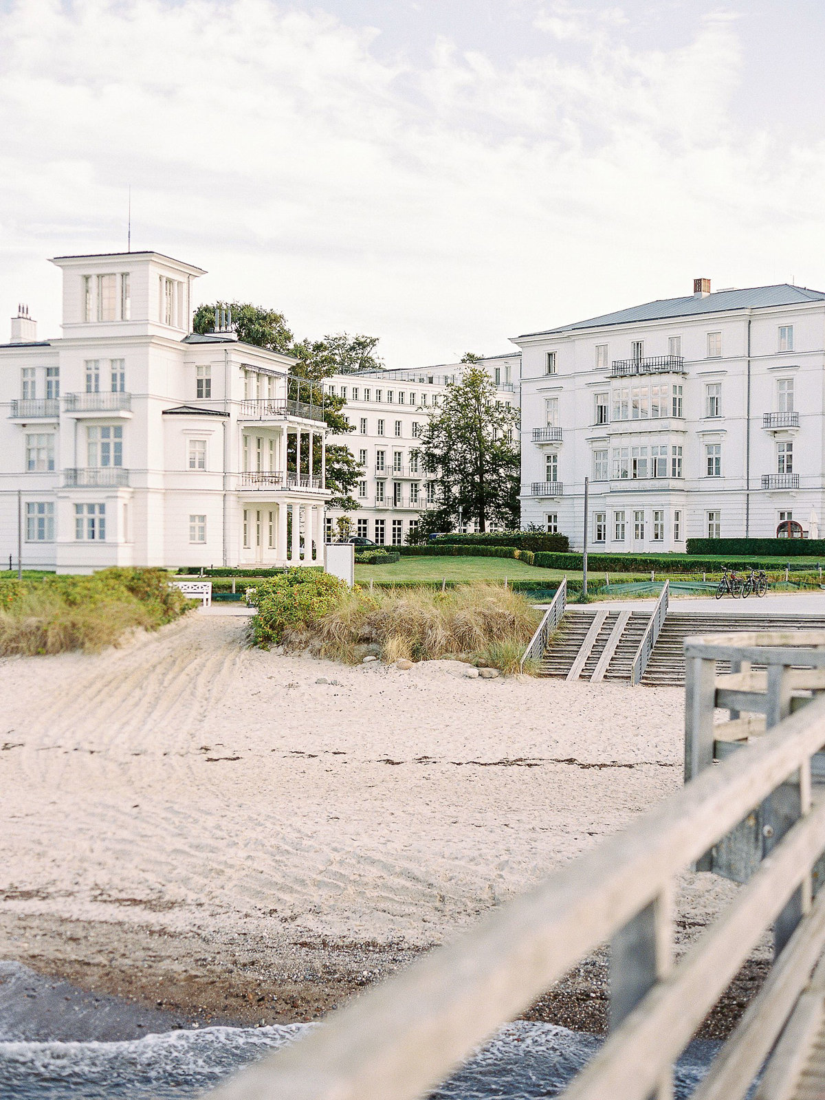 yana-schicht_hamburg-ostsee_strand_grand-hotel-heiligendamm_fine-art-hochzeitsfotografin_055