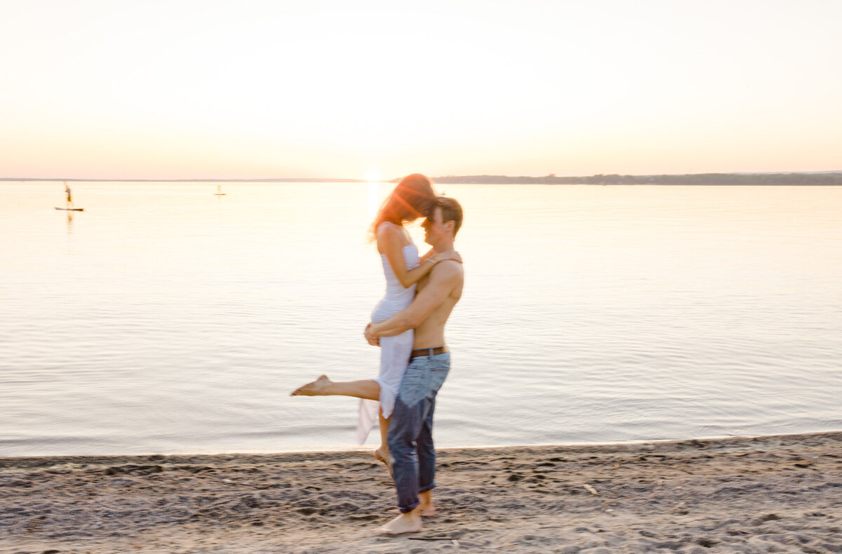 hannah-braden-engagement-session-ottawa-grey-loft-studio-2023-204