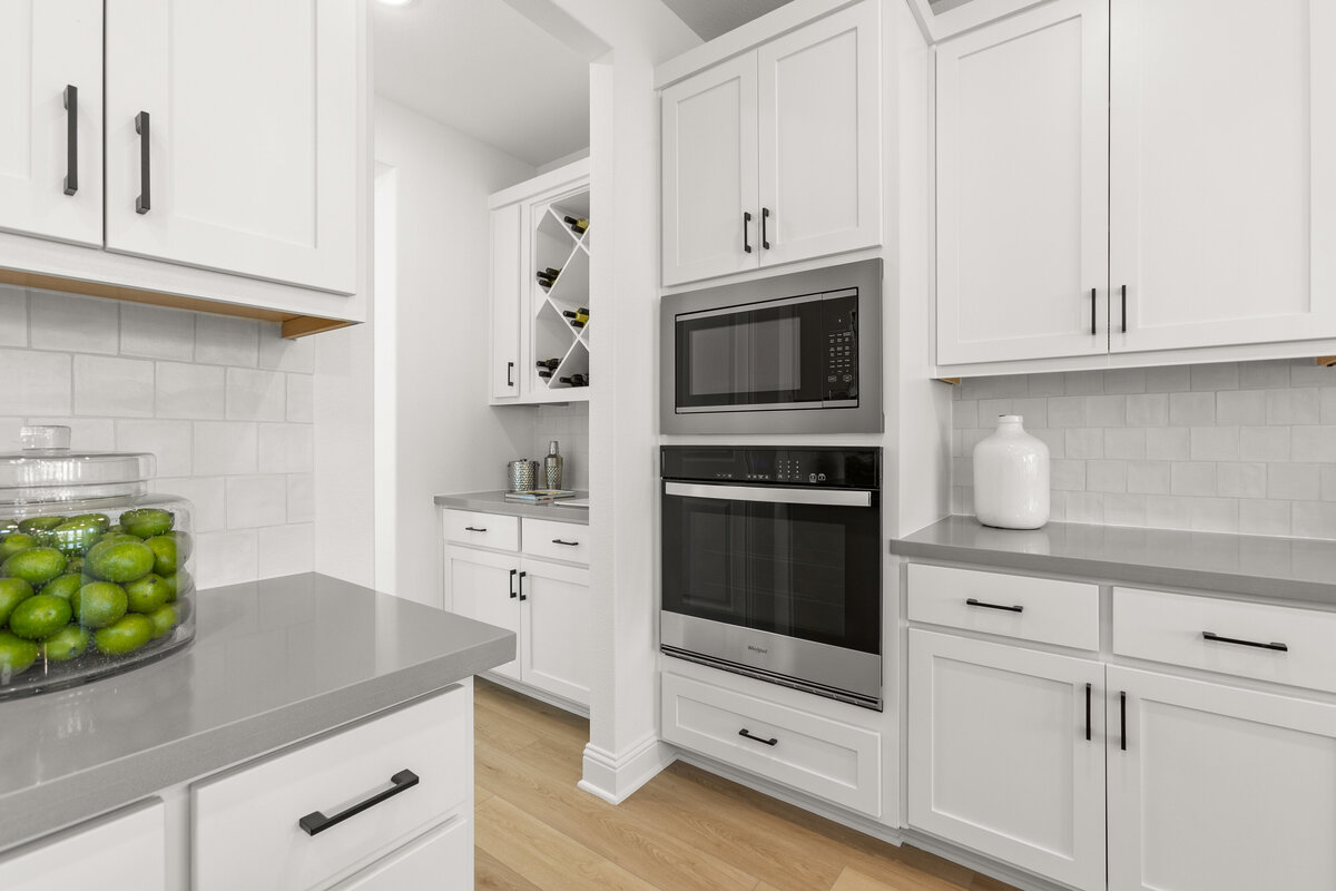 1001 Canuela-Kitchen-5