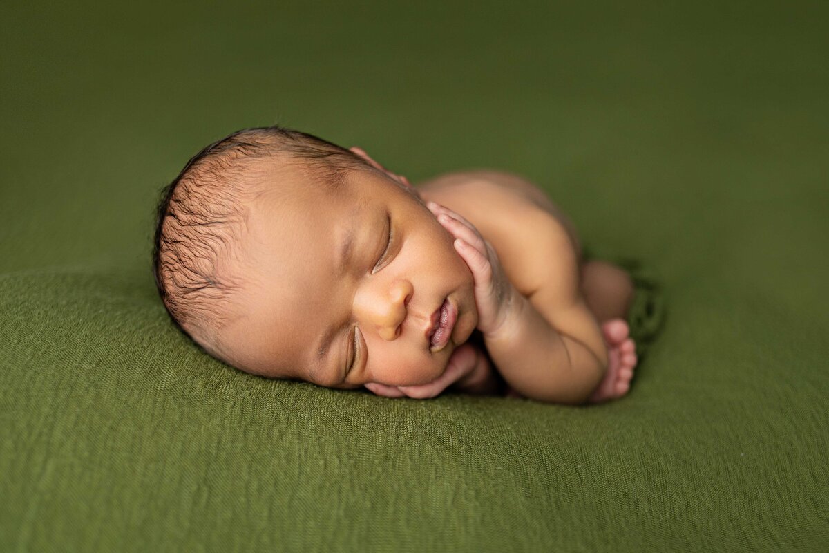 newborn_Sayre-Briele-Photography-LLC_Christina-Moultrie-3