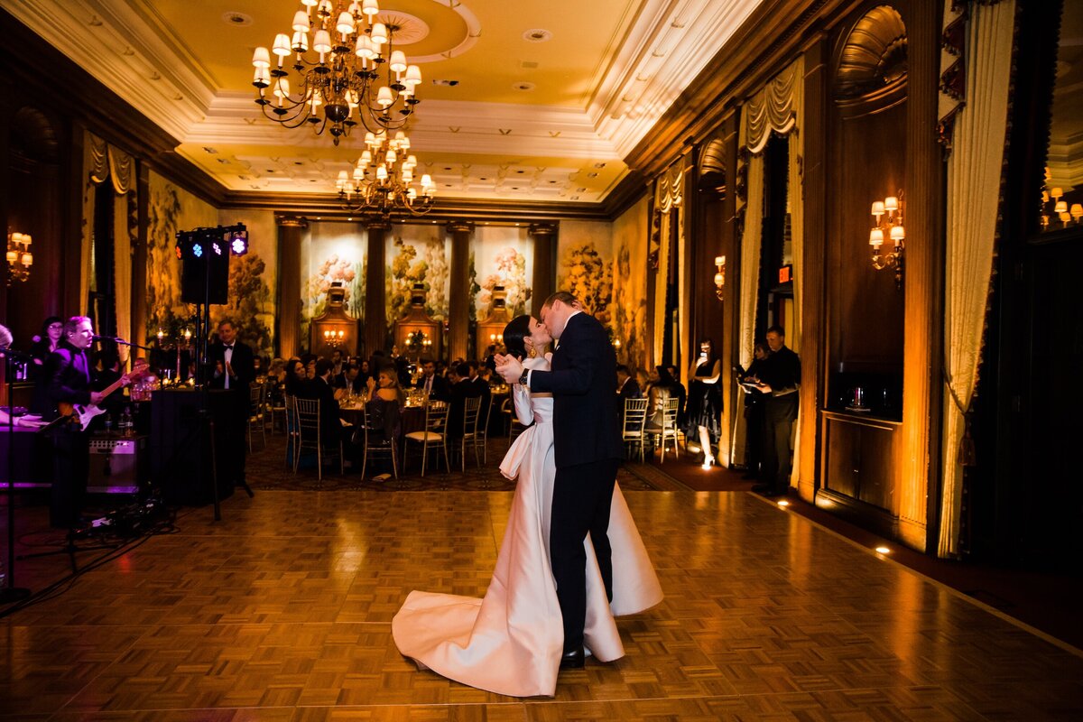 AbieLivesayPhotography-DuquesneClubWeddingPhotographer-AlexandraColin-SP-73