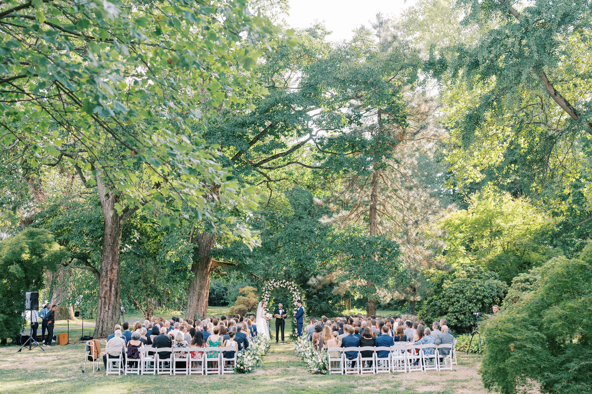 jaclyn-fisher-events-planning-romantic-riverfront-garden-wedding-in-philadelphia-37