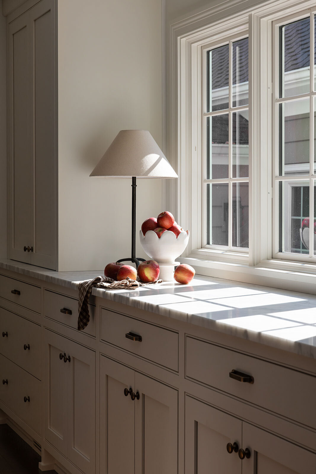 SIL & PARK - Beach Cliff Boulevard_Cleveland Interior Designer - Home Design Renovation Kitchen Bathroom Custom Interior - 19