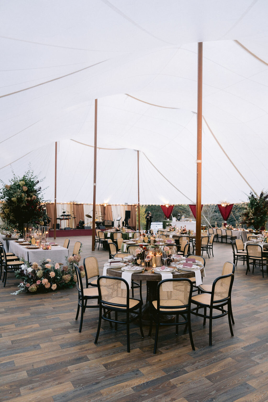 NikkiSanterre_EastCoastLuxuryWeddingPhotographer_CaitieHanrahan_KeswickHallWedding_Jac&Zach-217