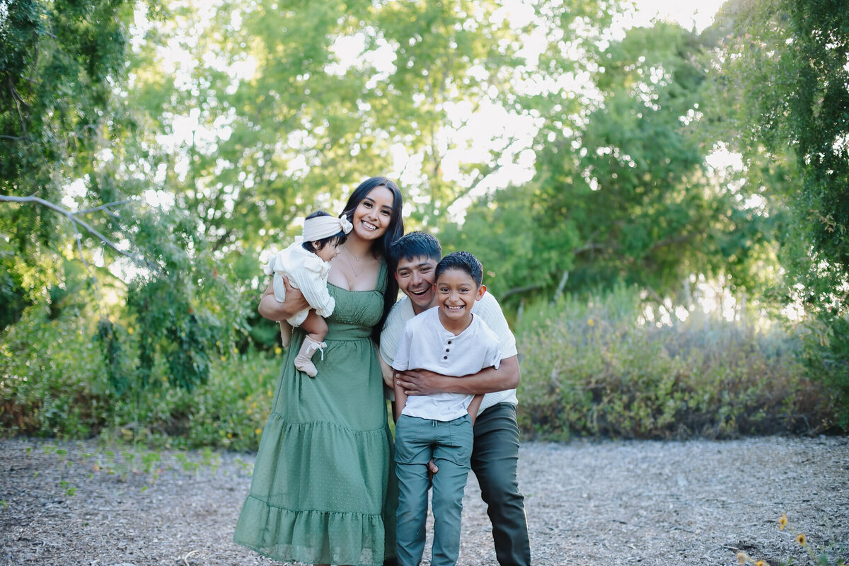 IMGL1871Williow Spring_ family session_ golden hour_andreadawkinsphotography
