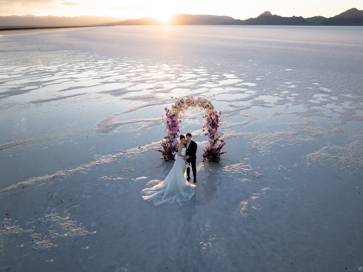 Salt-flats-Elopement-beccaphoto-19