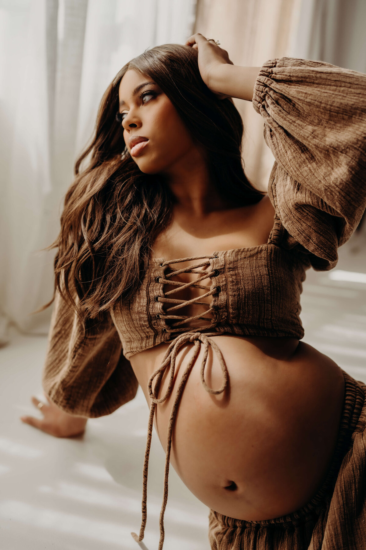 sexy maternity boudoir image