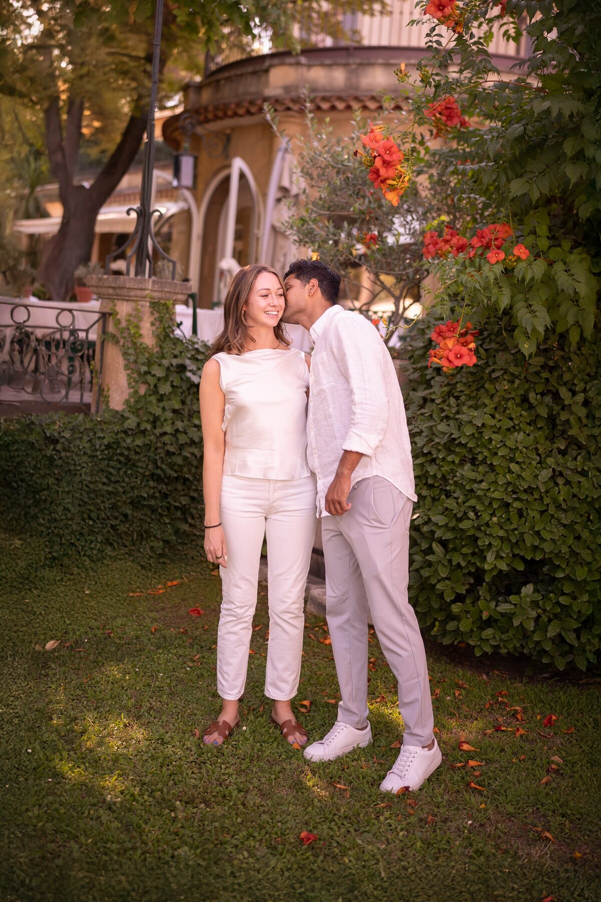 aix_en_provence_engagement_photoshoot_couple