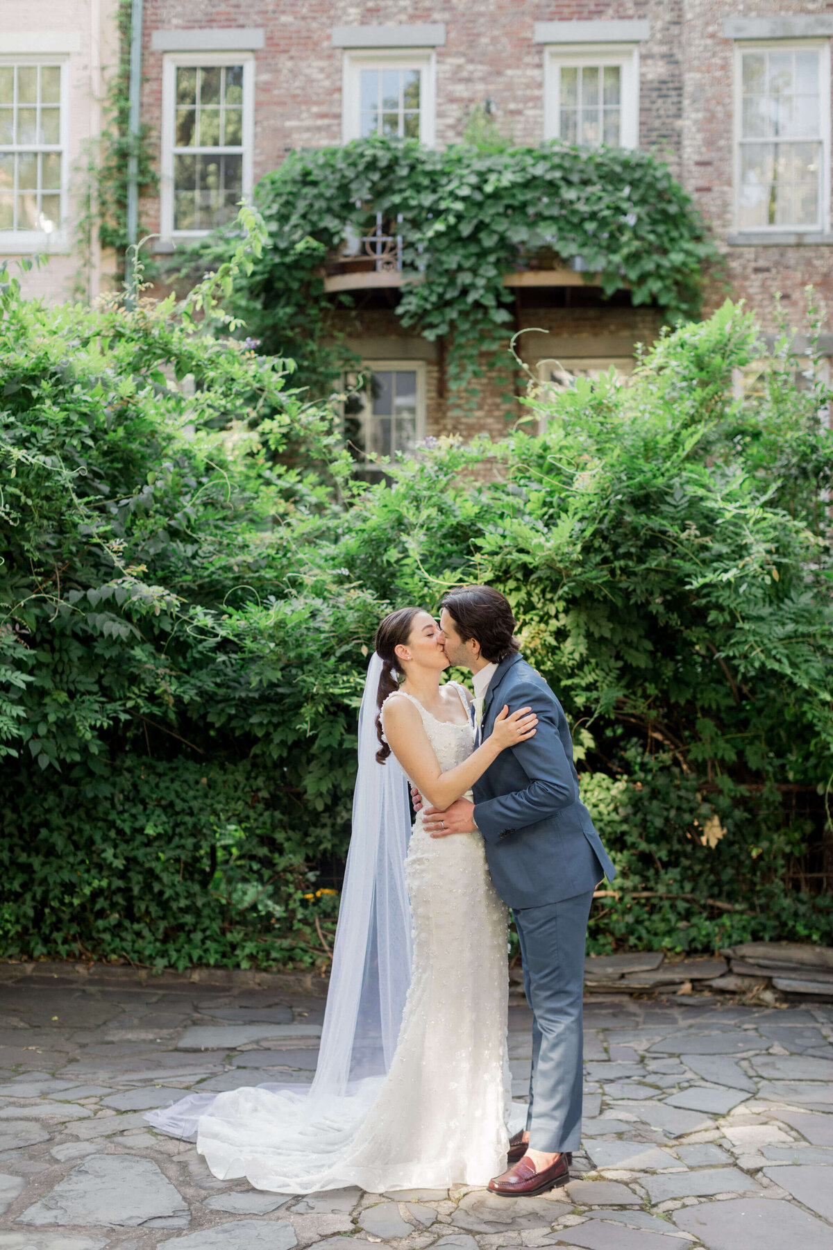 Greenwich_Village_Backyard_Wedding_027