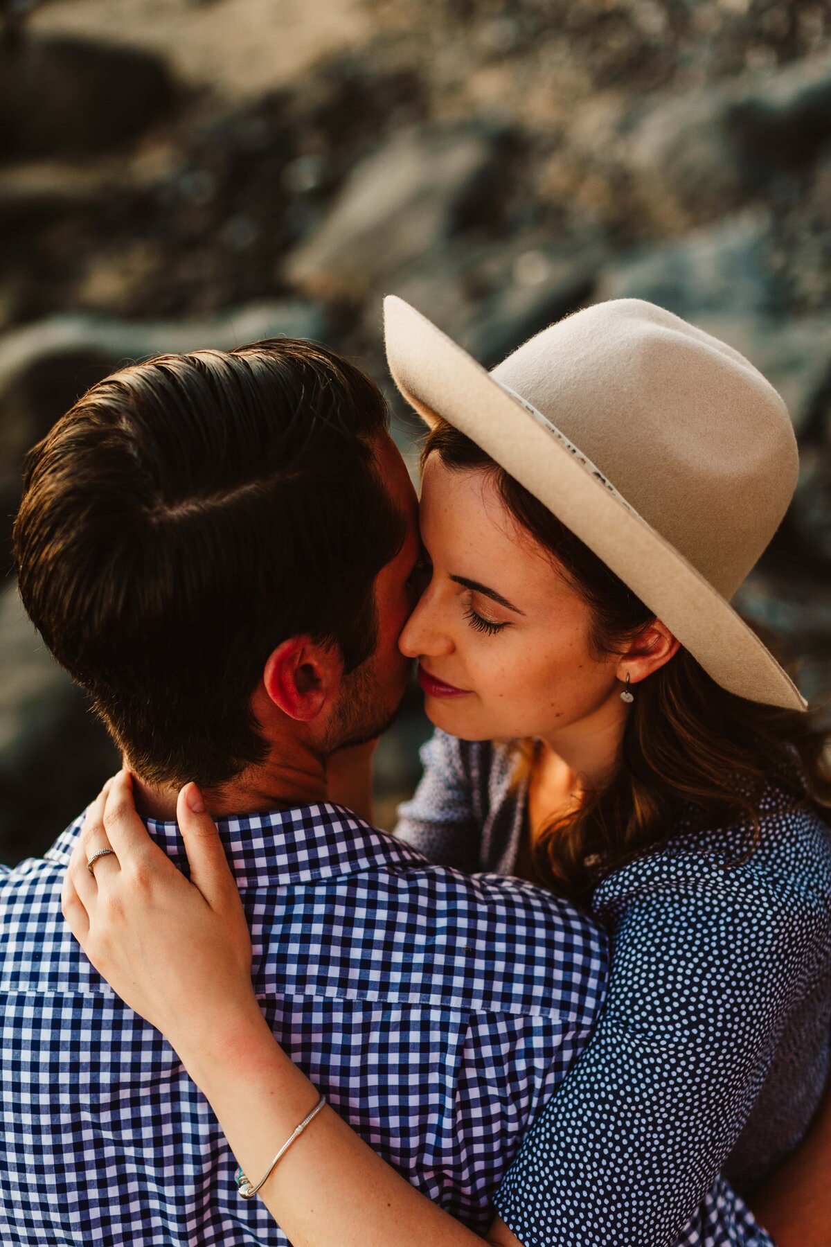 couple-beach-maui-photoshoot