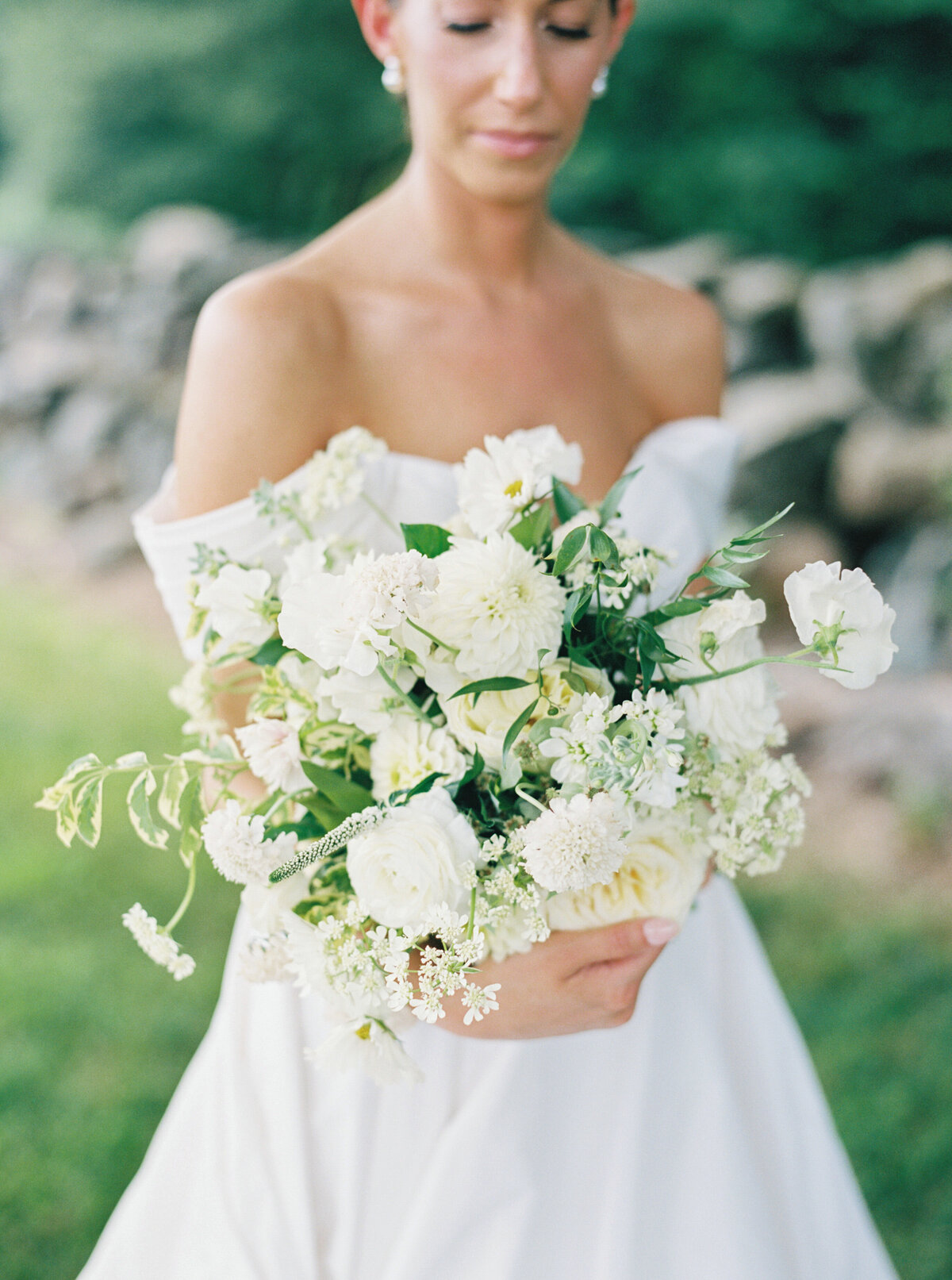 all white wedding bouquet