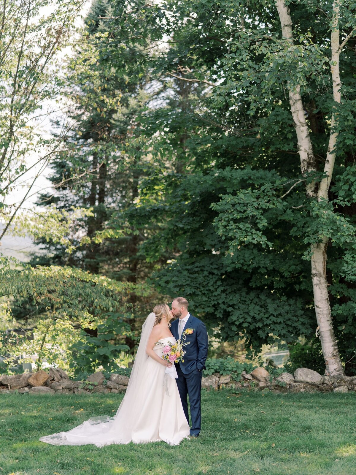 Ellisha-Keath-Sunapee-New-Hampshire-Wedding-14