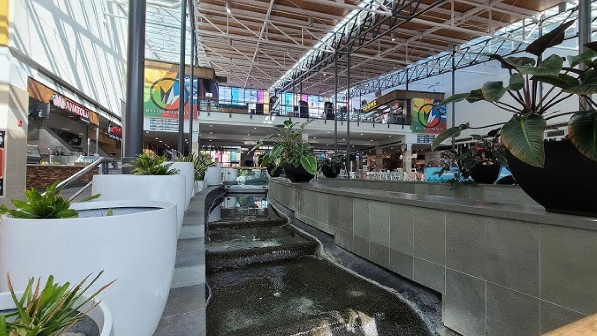 mall water feature