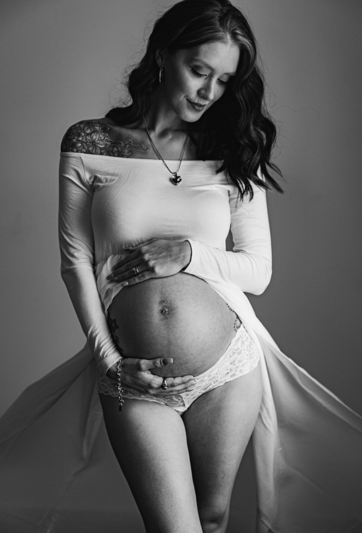 maternity photographers near me who have a studio