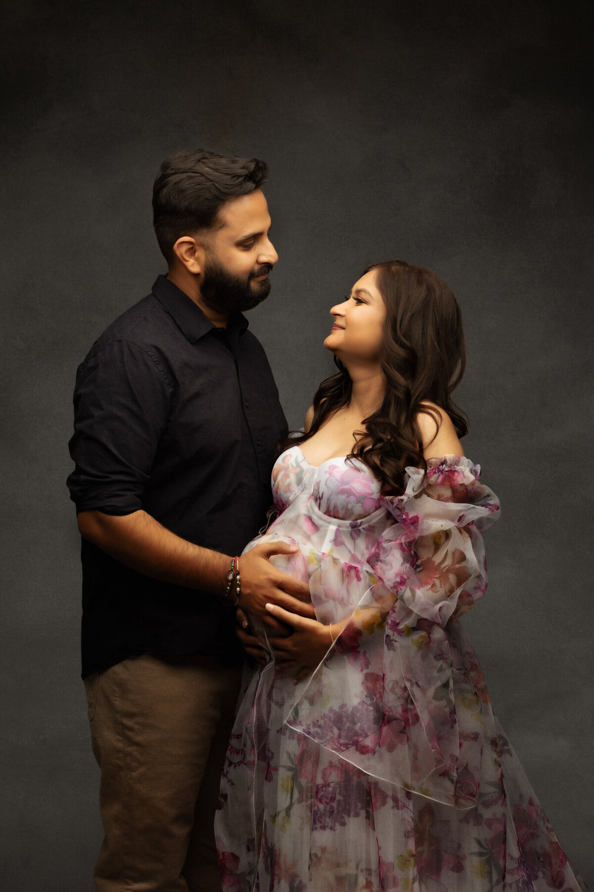 NW Arkansas maternity photographer, maternity photography near me, maternity portraits NW Arkansas, pregnancy photoshoot near me