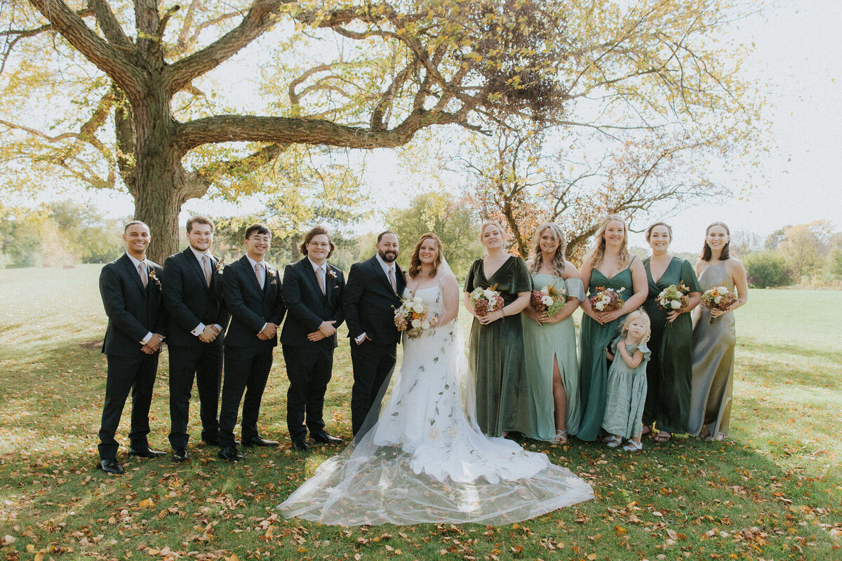 wedding-peoria-illinois-trailside-event-center-fall-october-boho-floral-romantic-rachael-marie-34-1