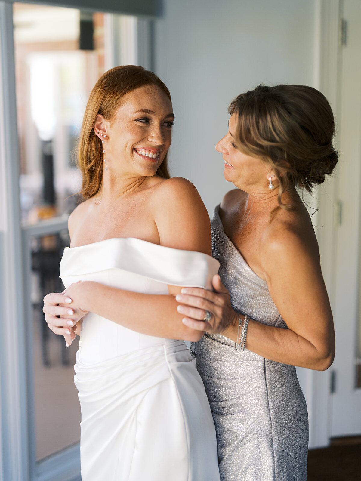 ashlee-mark-wedding-getting-ready-34_websize