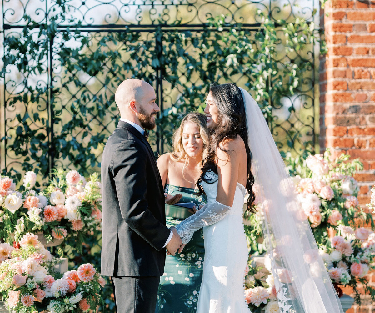 rachel-jordan-photography-547_Virginia-Wedding-Florist-Gossamer-Floral-Designer-square