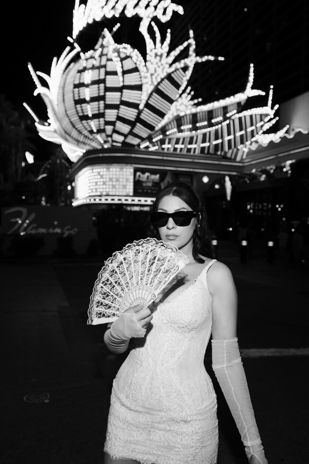 76riskyexposure_aimee-adrian_las-vegas-elopement-photography