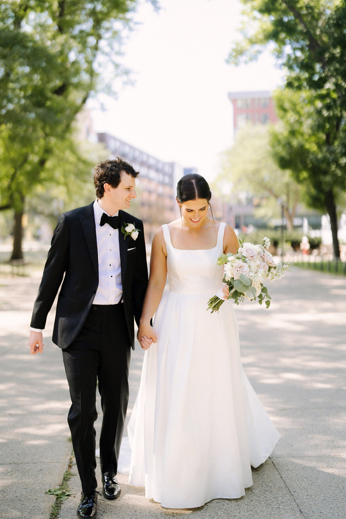 Minneapolis-Wedding-Photographer-MC-1518-colored-rz