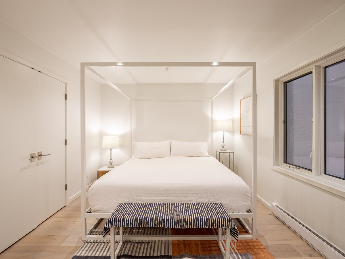12_MASTER BEDROOM2