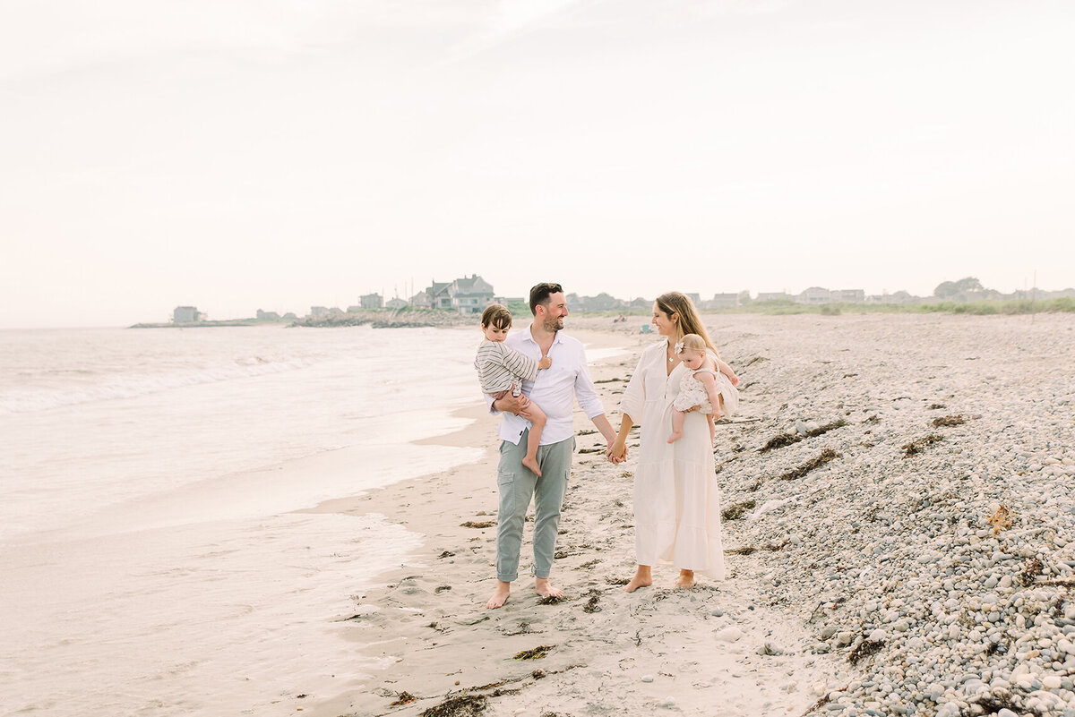 AFamily3-beach-session-Brittany-adams-photography-newport-ri