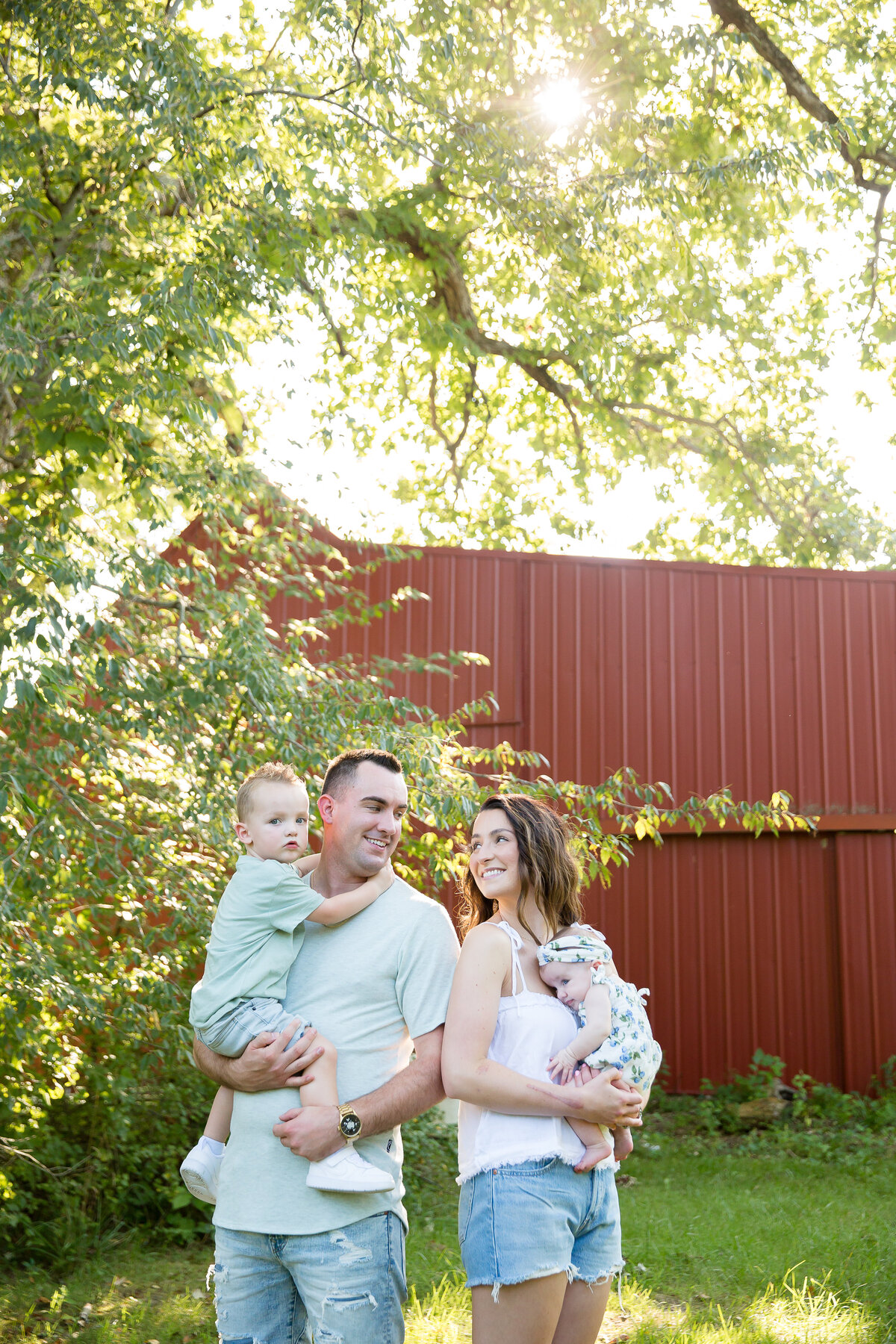 Family Photographer Columbia MO, summer family session columbia mo, family photographer columbia Mo, best family photographer near me columbia mo, best columbia MO photographers,