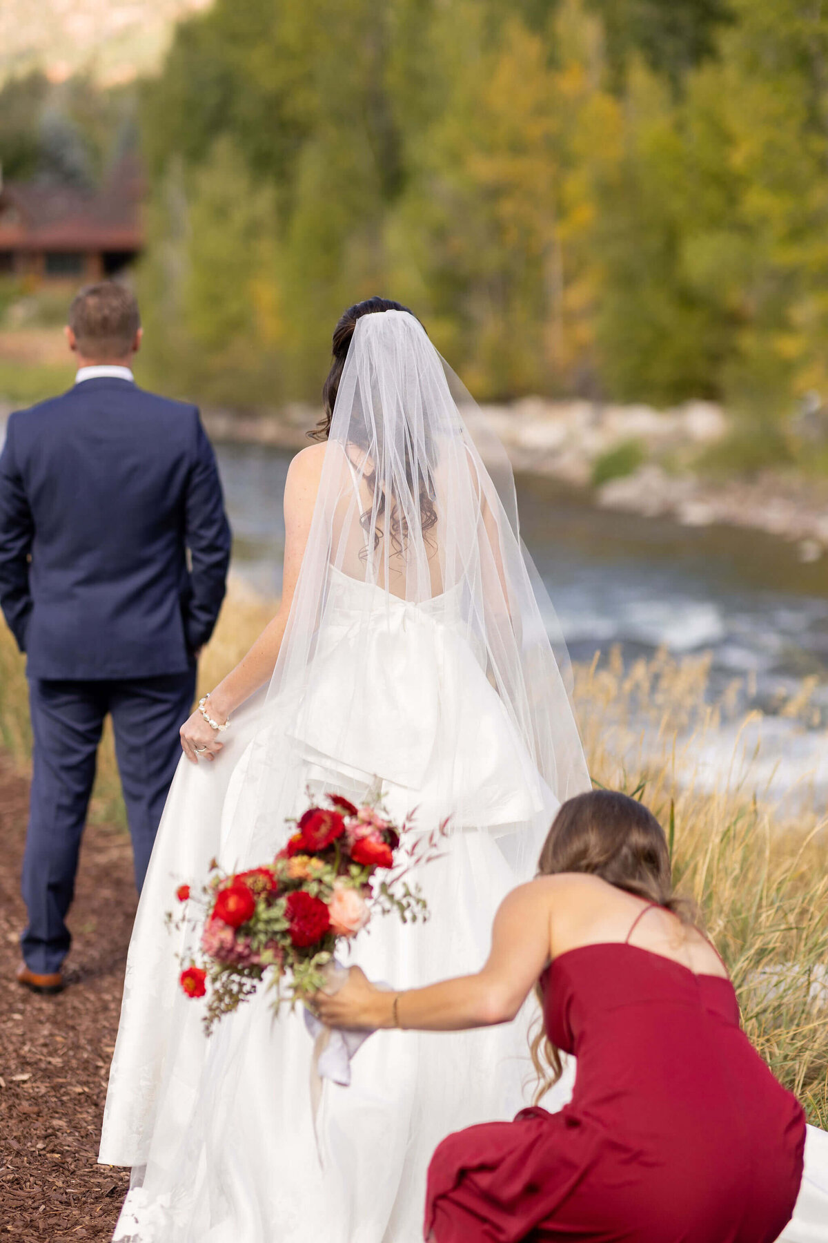 caitlin-david-roaring-fork-club-wedding-couple