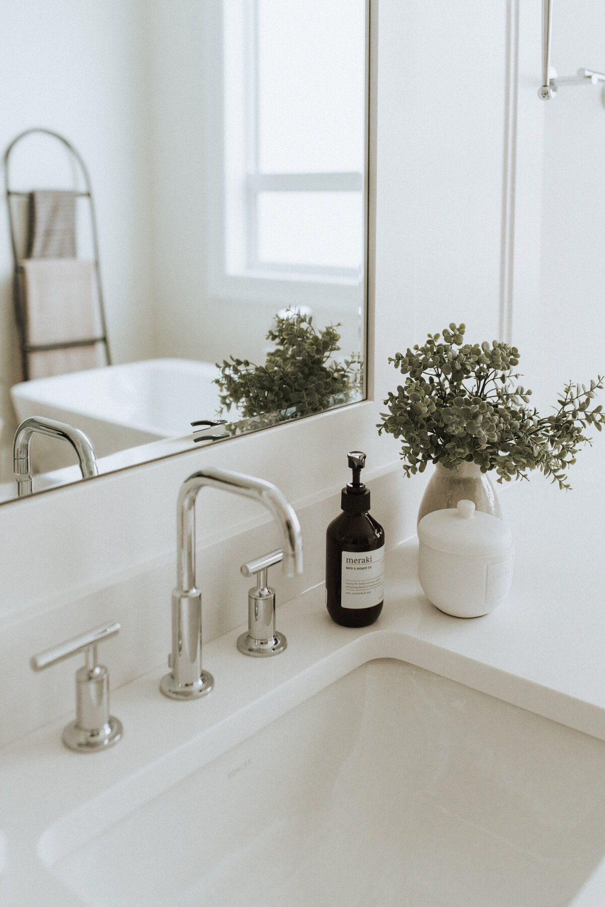 bright-white-bathroom-vanity-sink-kohler-1