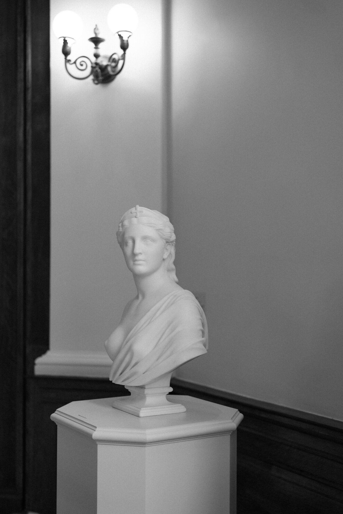Lizzie Baker Photo _ Gibbes Museum Wedding _ Charleston Wedding Photographer _ Lowcountry Wedding _ Charleston Tented Wedding-52