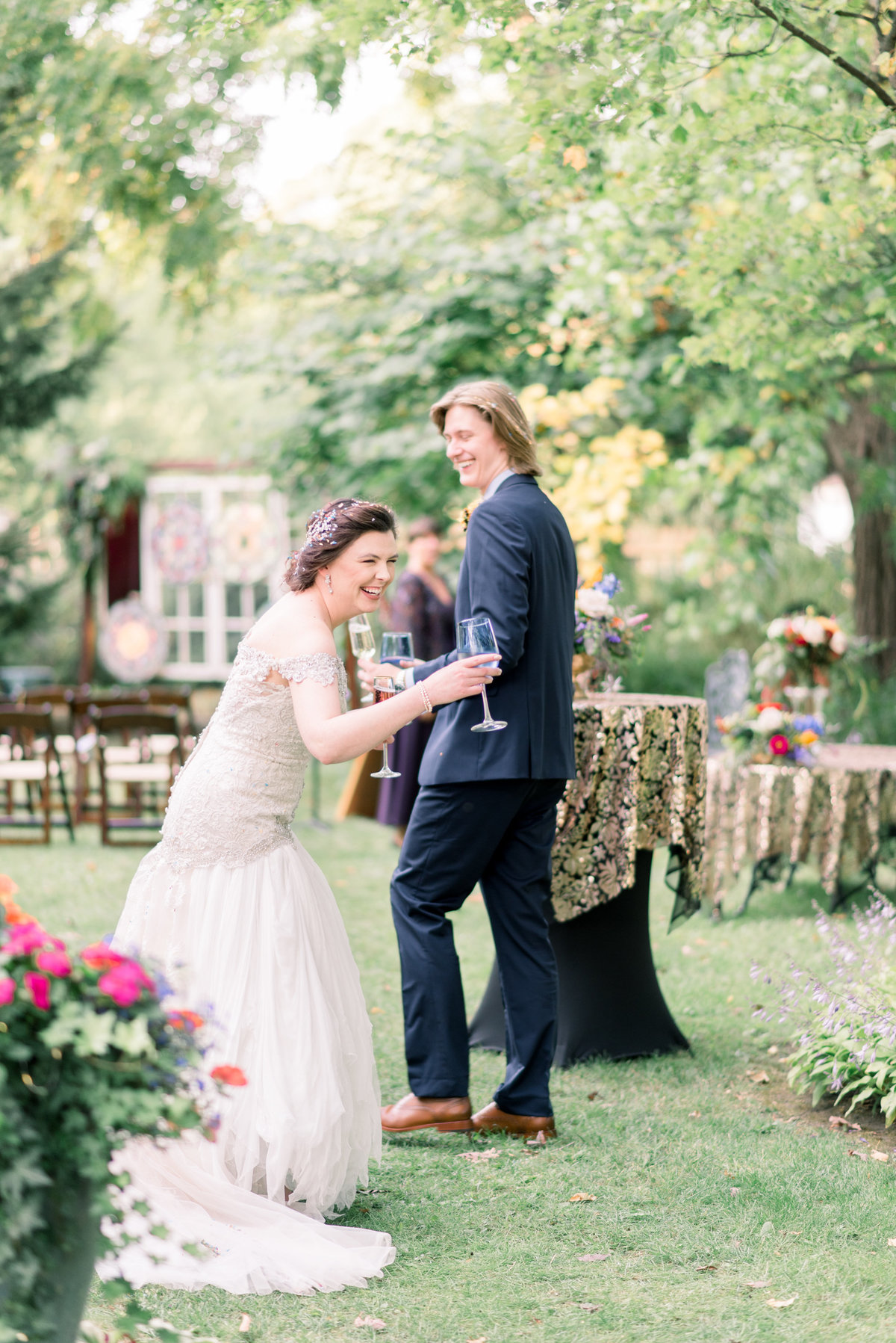 iowa wedding photographer - backyard wedding pictures-26