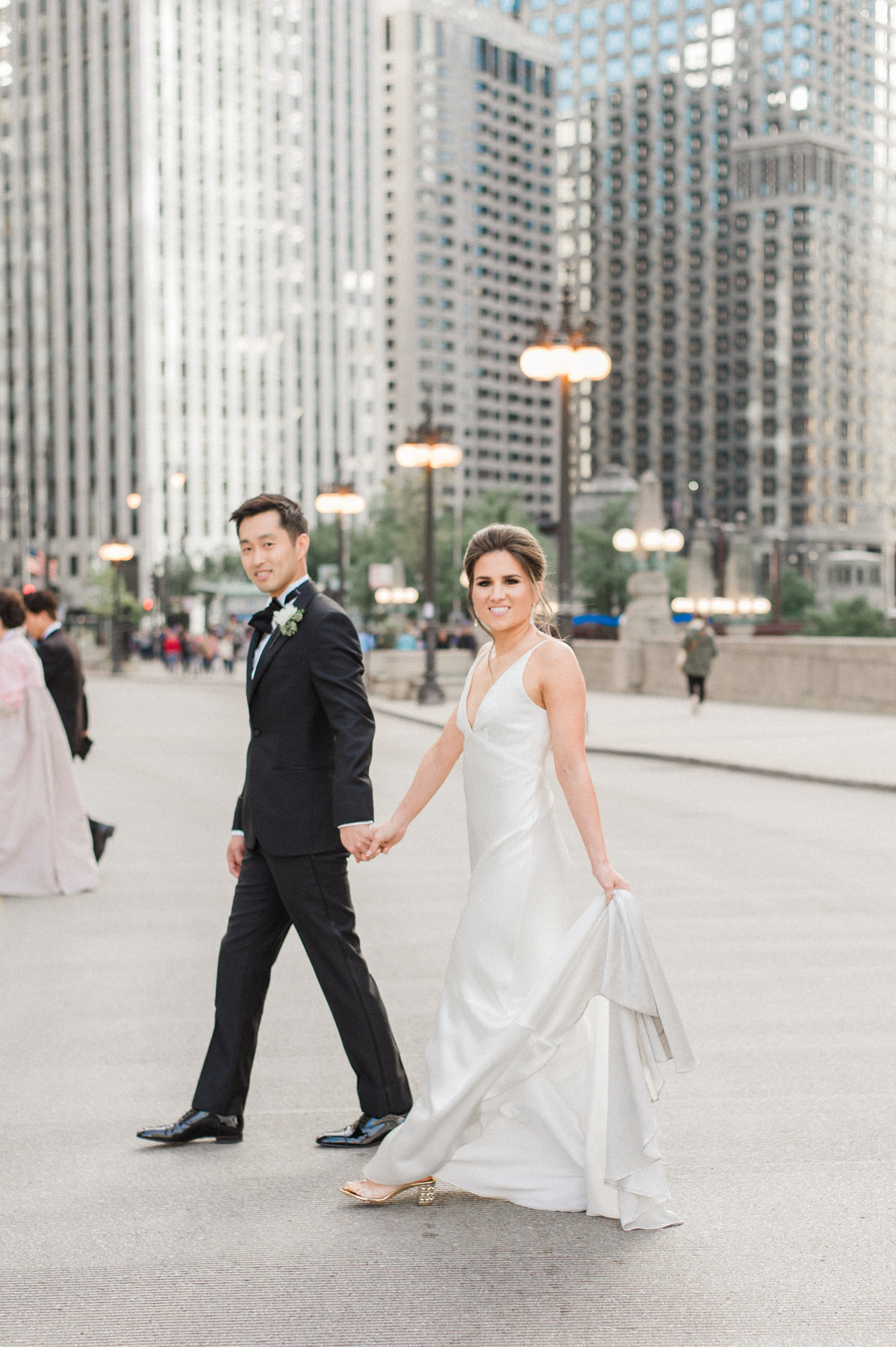 downtown-chicago-wedding-photo