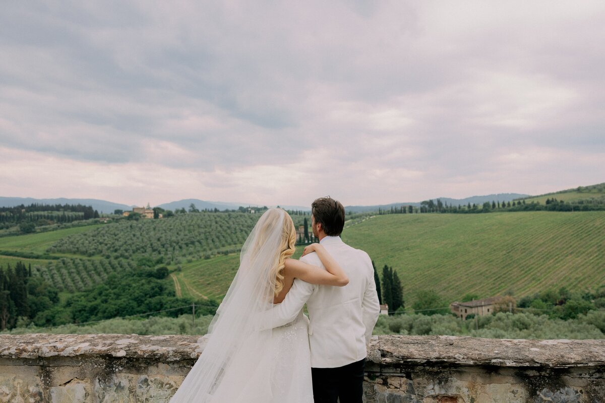 villa-corsini-florence-italy-wedding-larisa-shorina-destination-luxury-photography-103-min