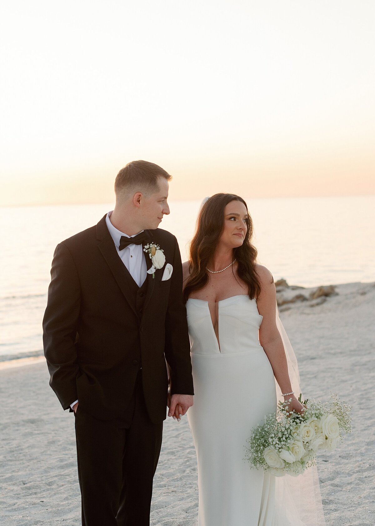 Lido-Beach-Resort-Wedding_0072