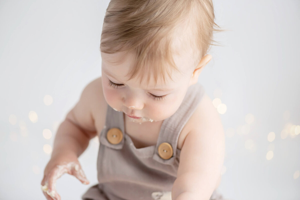 cake-smash-photographer-Burlington-63