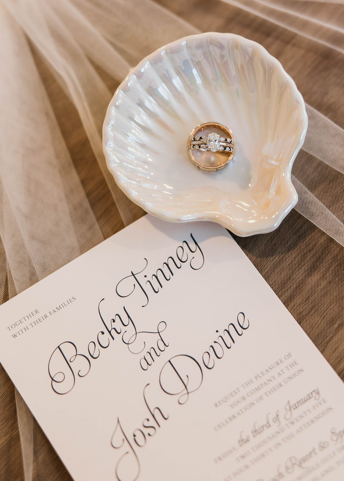 devinewedding_gettingready-42