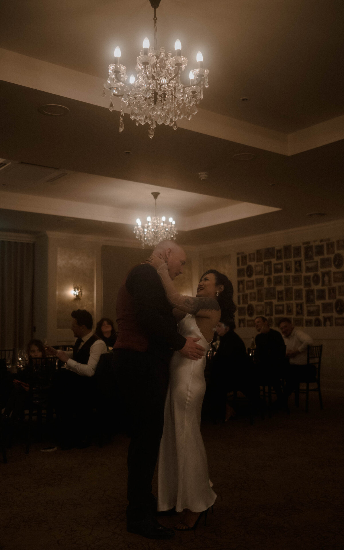 WeddingPhotography-TheSwiechs-CotswodsEngland-165