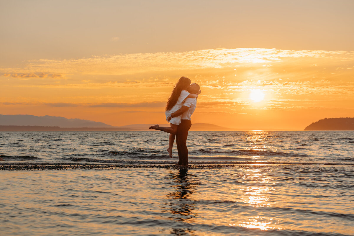 Tiana + Walter's Picnic Point Beach Shoot14